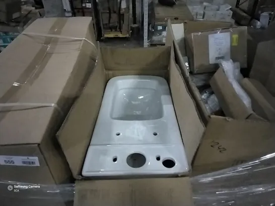 PALLET OF ASSORTED BATHROOM PARTS INCLUDING TOILET BASIN, ROUND OUTLET ELBOW, SQUARE SLIDE RAIL KIT