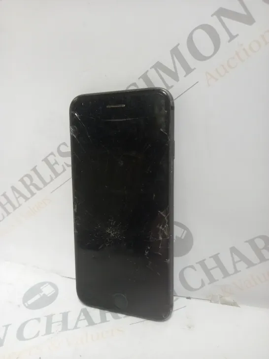 APPLE IPHONE SE SMARTPHONE IN BLACK 	