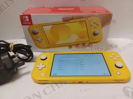 NINTENDO SWITCH LITE - YELLOW