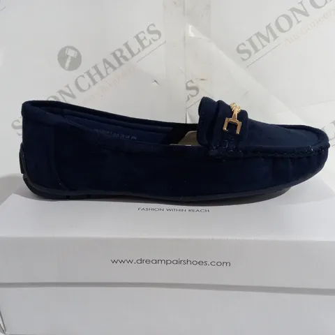 BOXED DREAMPAIRS SLIP ON FLATS - UK 7