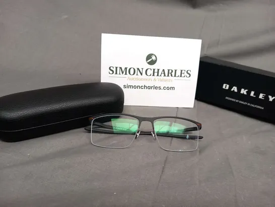 BOXED OAKLEY TIE BAR 0.5 141 OX5140-0156 SATIN BLACK GLASSES