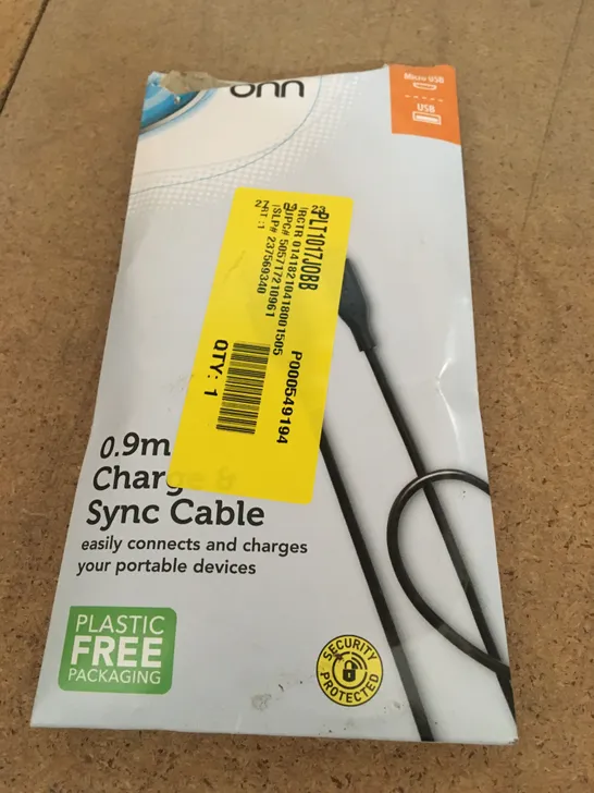 ONN 0.9M CHARGE AND SYNC CABLE