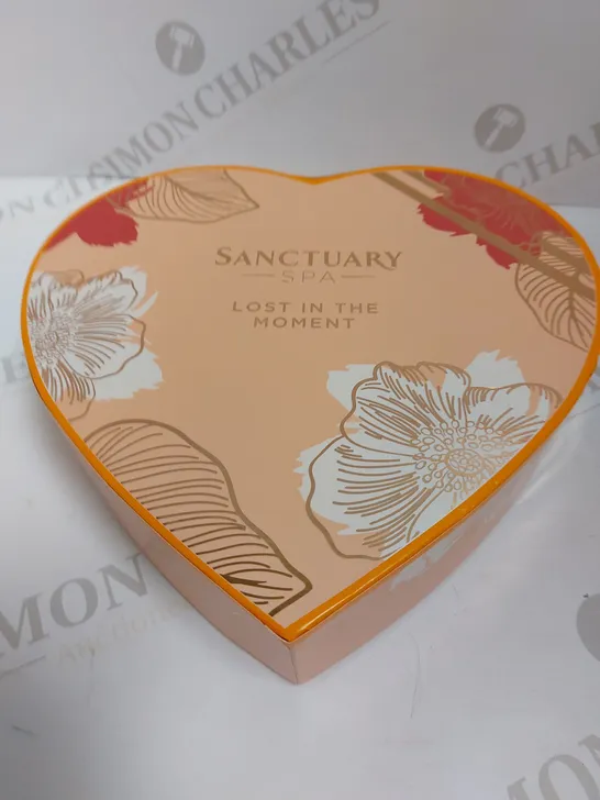 BOXED SANCTUARY SPA LOST IN MOMENT GIFT SET