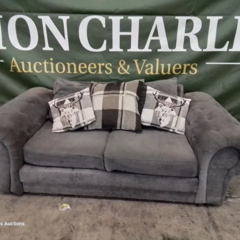 DESIGNER CHESTERFIELD STYLE TWO SEATER SOFA WITH SCATTER CUSHIONS GREY FABRIC