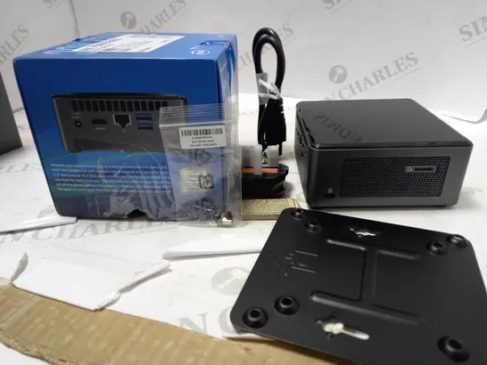 INTEL BOXNUC8I5BEH3 NUC MINI PC