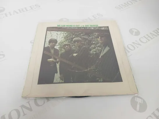 17 THE BEATLES SINGLES TO INCLUDE A VERY RARE STRAWBERRY FIELDS PICTURE COVER.