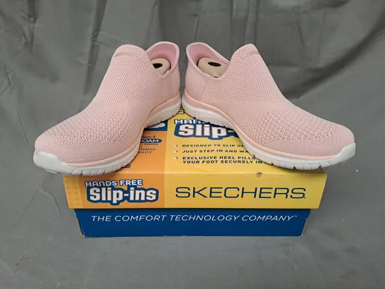 BOXED PAIR OF SKECHERS SLIP-INS IN PINK UK SIZE 6