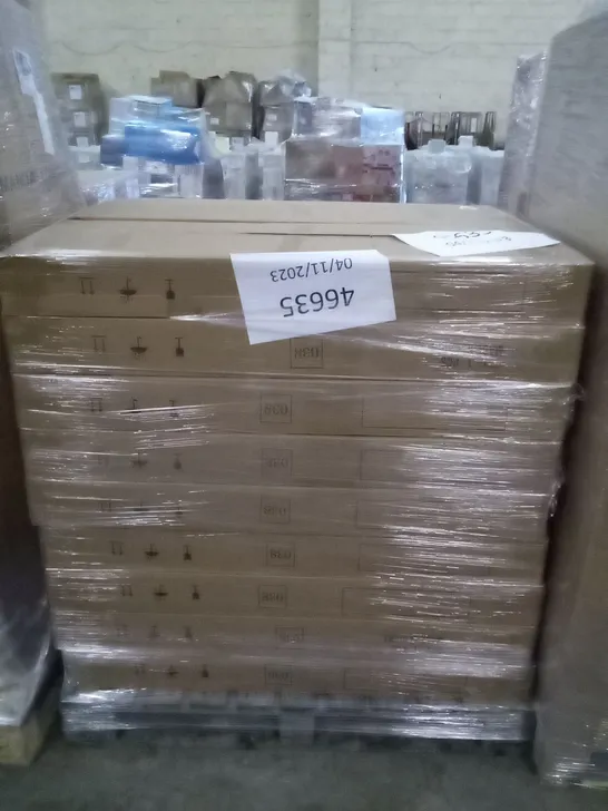 PALLET OF APPROXIMATELY 18 L-SHAPED COMPUTER DESKS 