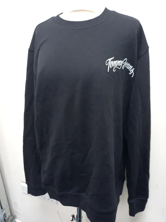 TOMMY JEANS BLACK CITY SKY JUMPER - SIZE XL