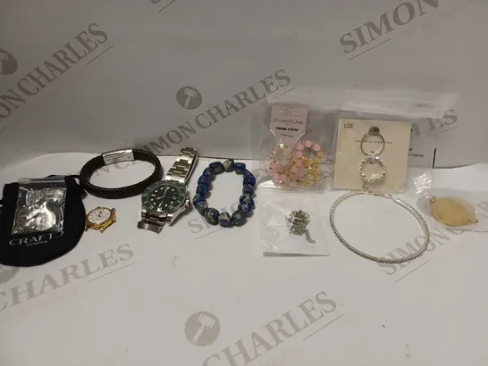 LOT OF APPROX 8 ASSORTED JEWELLERY ITEMS TO INCLUDE DOROTHY PERKINS RING SET, DESIGNER BLACK/GREEN FACE WRISTWATCH, COCONUT LANE PHONE STRAP, ETC