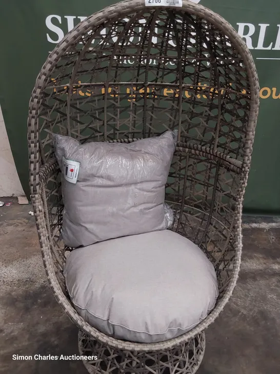 DESIGNER FREESTANDING SWIVEL RATTAN EGG CHAIR