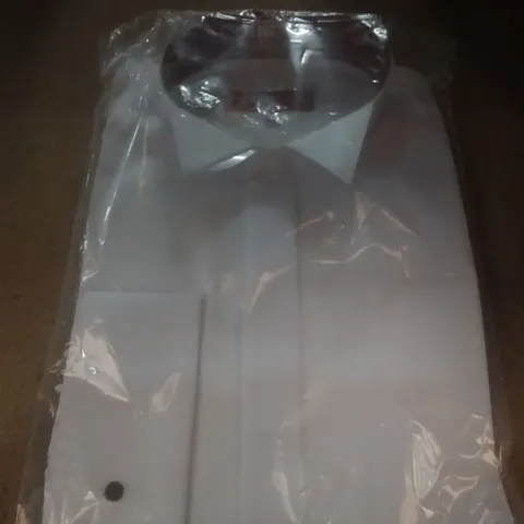 BOX OF APPROXIMATELY X6 SLIM FIT COLIN ROSS WHITE SHIRTS