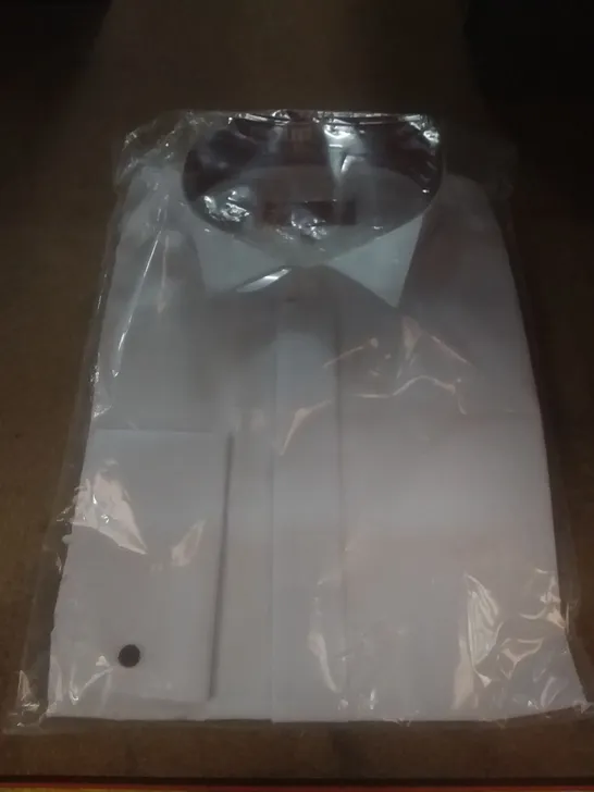 BOX OF APPROXIMATELY X6 SLIM FIT COLIN ROSS WHITE SHIRTS