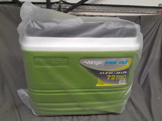 BOXED VANGO PINNACLE 32L 72HR PORTABLE CHILLER IN GREEN 