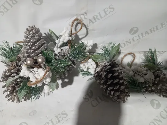 SET 6 FROSTED PINECONE TREE ORNAMENTS RRP £15.99