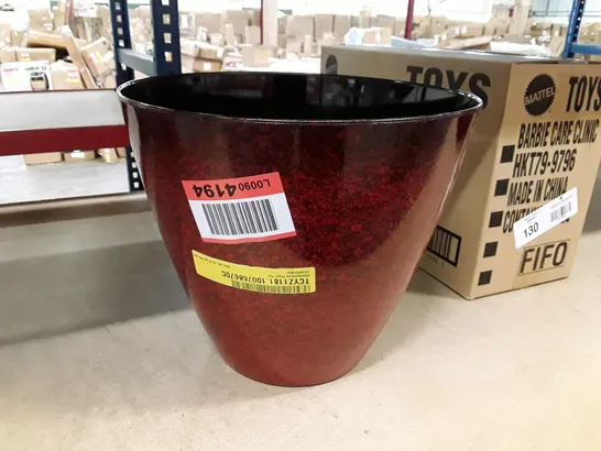 30CM ALEXAUNDREA FUSION PLANTER IN CHERRY RED