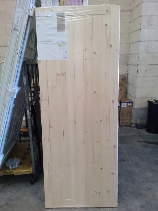 NORDIC SOFTWOOD FRAMED, LEDGED AND BRACED DOOR 1981×762×44MM