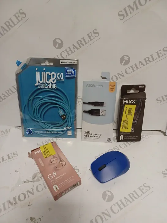 BOX OF TECH ITEMS TO INCLUDE A BLUE MOUSE, JUICE XXL CABLE, 0.9M MICRO USB TO USB-A CABLE, ECT.