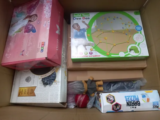 BOX OF APPROX 20 ASSORTED TOYS TO INCLUDE - BRAINPUZZLES - BUILD YOUR OWN DEN - BUTTERFLY WINGS ECT