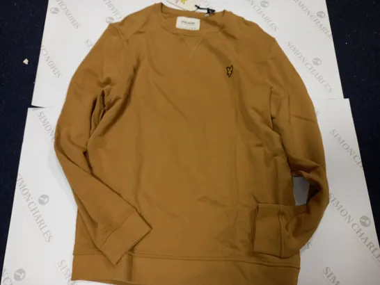 LYLE & SCOTT LONG SLEEV CEW SWEATER IN LIGHT BROWN - UK LARGE