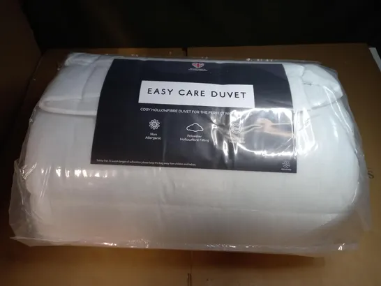 EASY CARE HOLLOWFIBRE 13.5 TOG DUVET - DOUBLE 