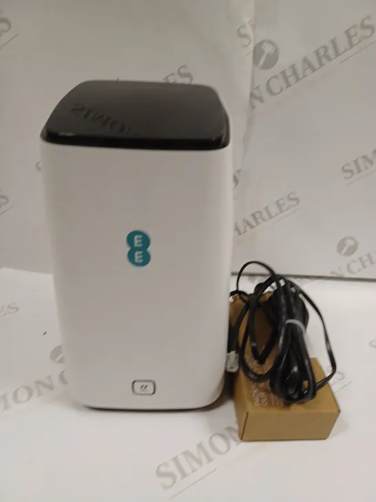 EE SMART 5G HUB