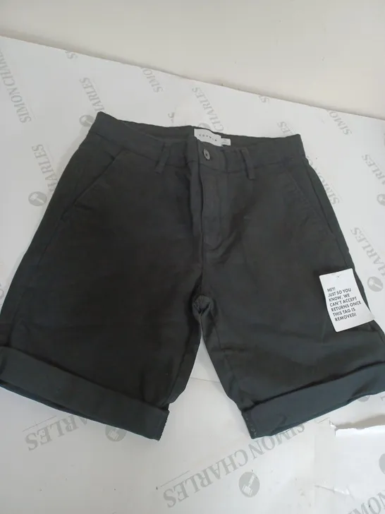 TOPMAN BLACK DENIM SHORTS SIZE 30 