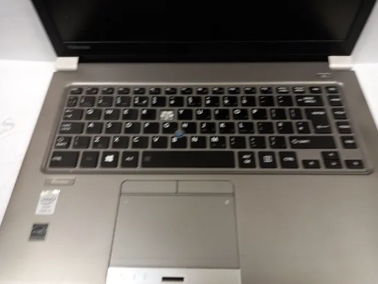 TOSHIBA TECRA Z40-A LAPTOP IN SILVER