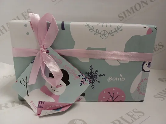 BOX OF BOMB COSMETIC CRUELTY FREE BATH BOMBS