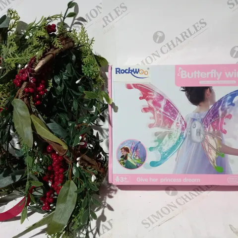 BOX OF APPROXIMATELY 5 ASSORTED HOUSEHOLD ITEMS TO INCLUDE FESTIVE DECORATIVE WREATH, ROCKWOO BUTTERFLY WINGS, ETC