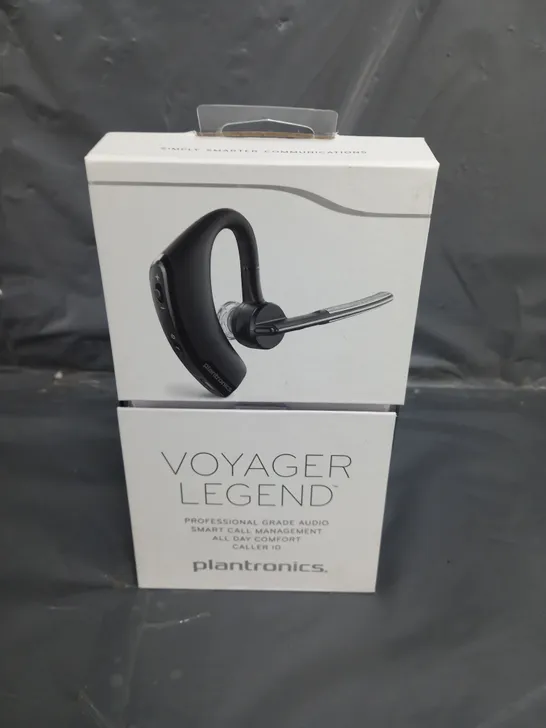 BOXED PLANTRONICS VOYAGER LEGEND