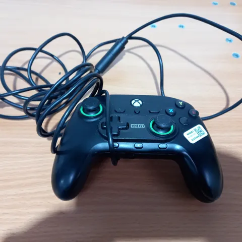 HORI XBOX CONTROLLER 