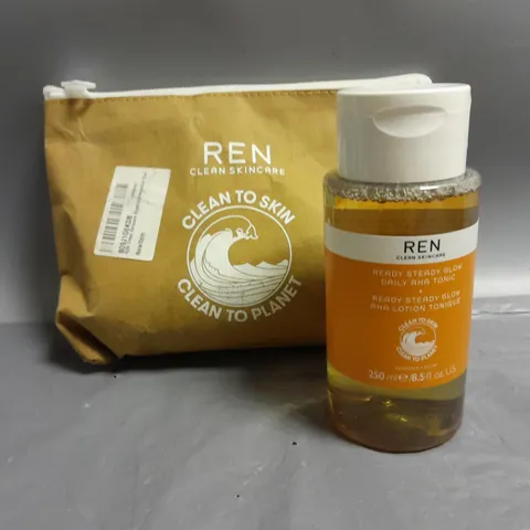 REN CLEAN SKINCARE READY STEADY GLOW DAILY AHA TONIC 250ML