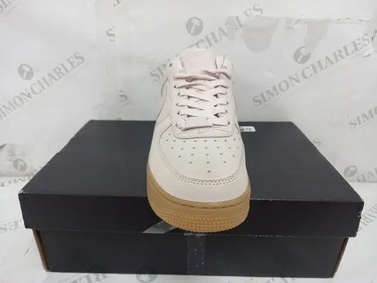 BOXED PAIR OF NIKE AIR FORCE 1 IN LIGHT PINK - UK 6