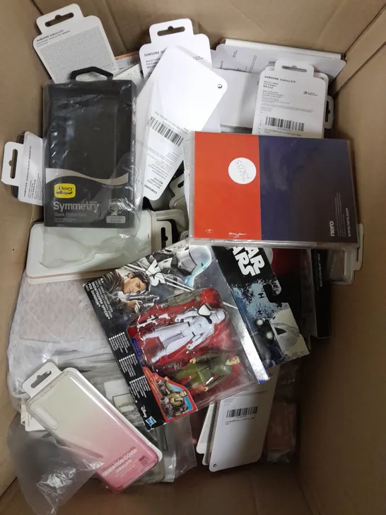 APPROXIMATELY 30 ASSORTED ELECTRICAL/HOUSEHOLD PRODUCTS TO INCLUDE PROTECTIVE SMARTPHONE COVERS, GO PRO RECHARGEABLE BATTERY, STAR WARS FIGURINE ETC 