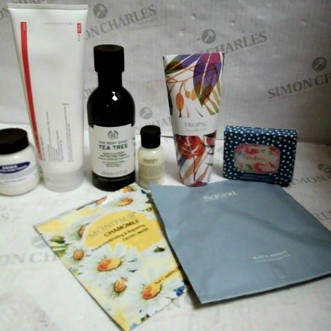LOT OF APPROXIMATELY 20 HEALTH & BEAUTY ITEMS, TO INCLUDE THE BODY SHOP TONER, FACE MASKS, TROPIC FACE SMOOTH, ETC