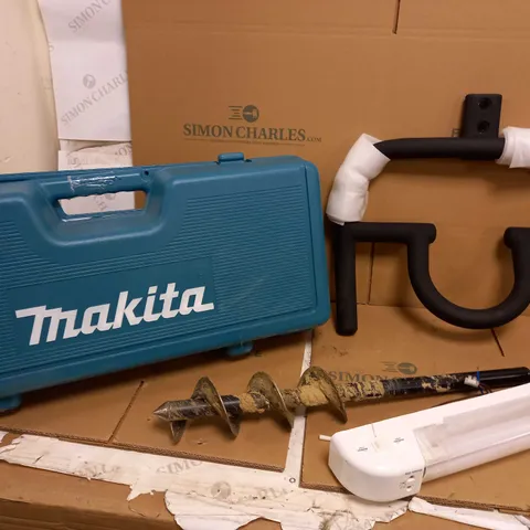 BOX OF 4 ITEMS TO INCLUDE MAKITA TOOL BOX, LARGE DRILL BIT AND TOILET LIGHT
