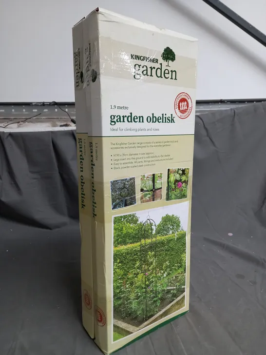 BOXED KINGFISHER GARDEN X2 GARDEN OBELISKS IN DARK GREEN 1.9 METRE