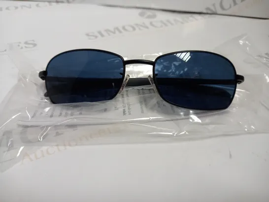 APPROX 10 TEMPERED GLASS DERIGO SUNGLASSES- BOXED