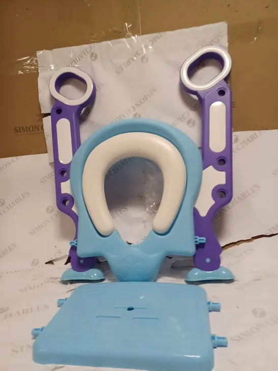 TODDLER TOILET SEAT WITH LADDER 