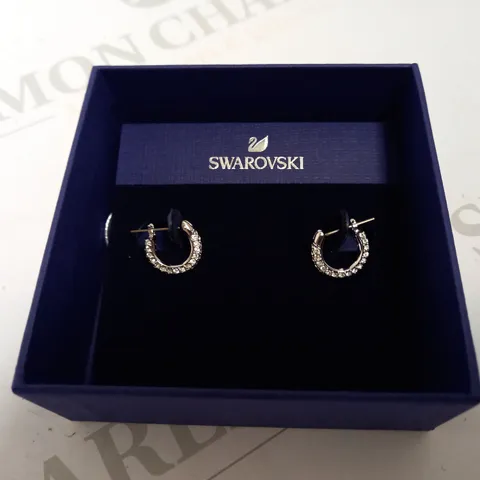 SWAROVSKI STONE EARRINGS