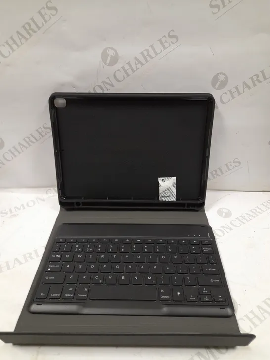 SAMSUNG TABLET CASE AND WIRELESS KEYBOARD