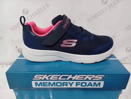 BOXED PAIR OF SKECHERS DYNAMIGHT 2 TRAINERS IN NAVY/PINK - 5