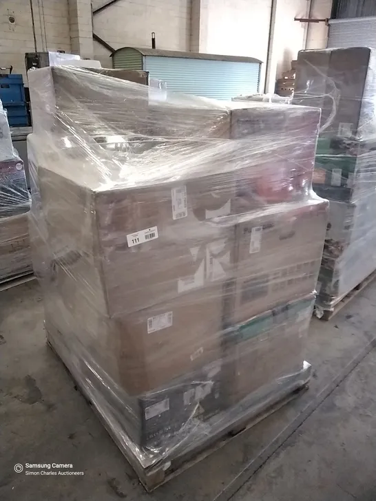 PALLET OF APPROXIMATELY 14 ASSORTED MICROWAVES INCLUDING