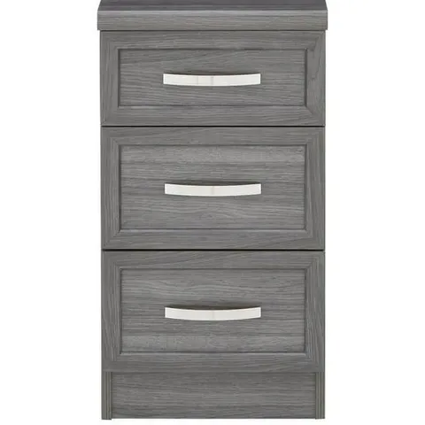 BOXED CAMBERLEY 3-DRAWER GRADUATED BEDSIDE CHEST IN DARK OAK - COLLECTION ONLY 