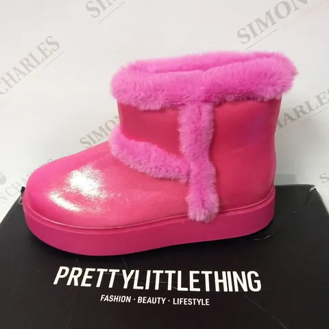 BOXED PRETTY LITTLE THING PINK FAUX FUR SEAM ANKLE BOOTS SIZE 6