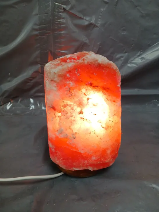 HIMALAYAN ROCK SALT LAMP RRP £44