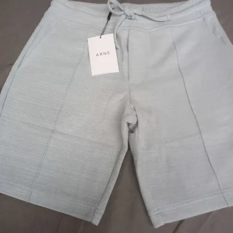 ARNE CAVOUR TEXTURED SHORTS IN SOFT BLUE - S