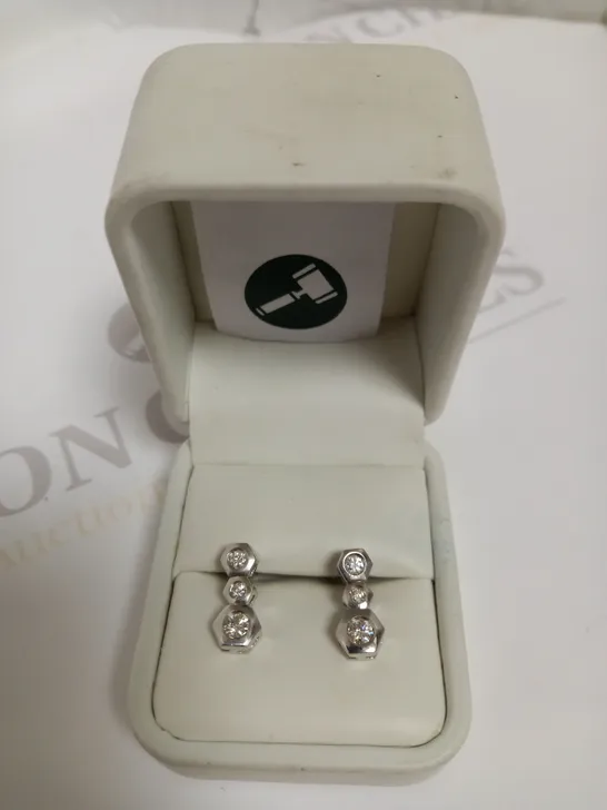 DESIGNER 18CT WHITE GOLD DROP EARRINGS SET WITH DIAMONDS WEIGHING +-0.51CT