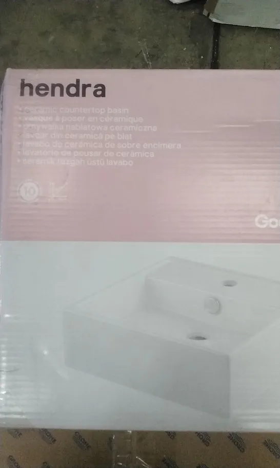 BOXED HENDRA CERAMIC 38CM W COUNTERTOP BASIN 